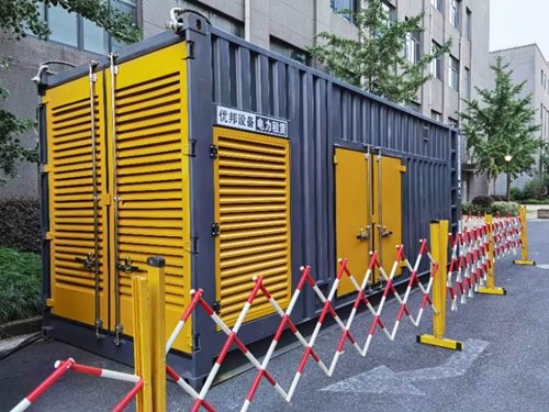 保定如何使用转速表检查发动机的转速？