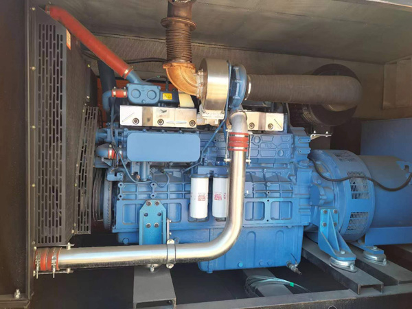 保定燃油消耗率与进气温度的具体关系是什么？